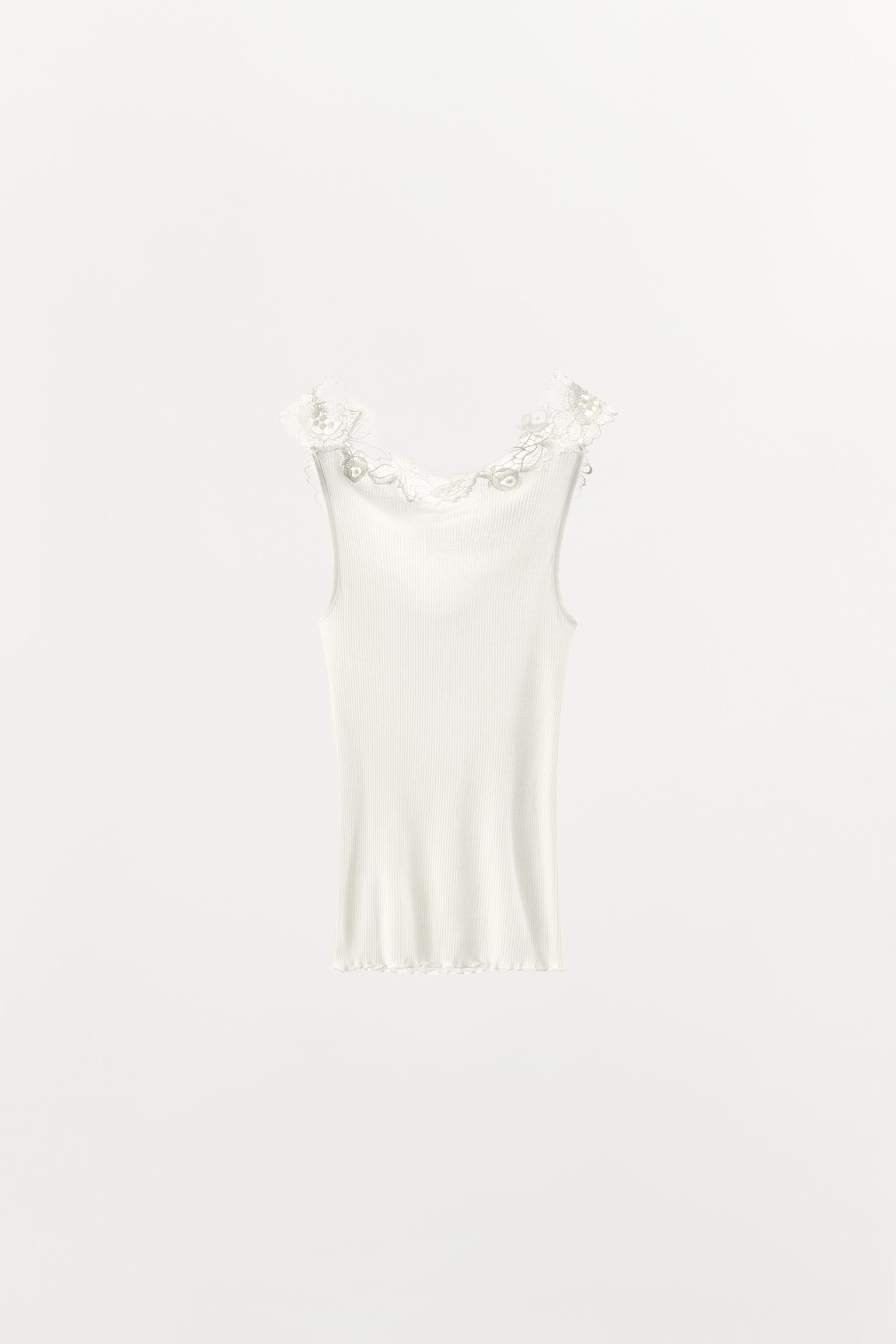 RIB KNIT LACE TOP